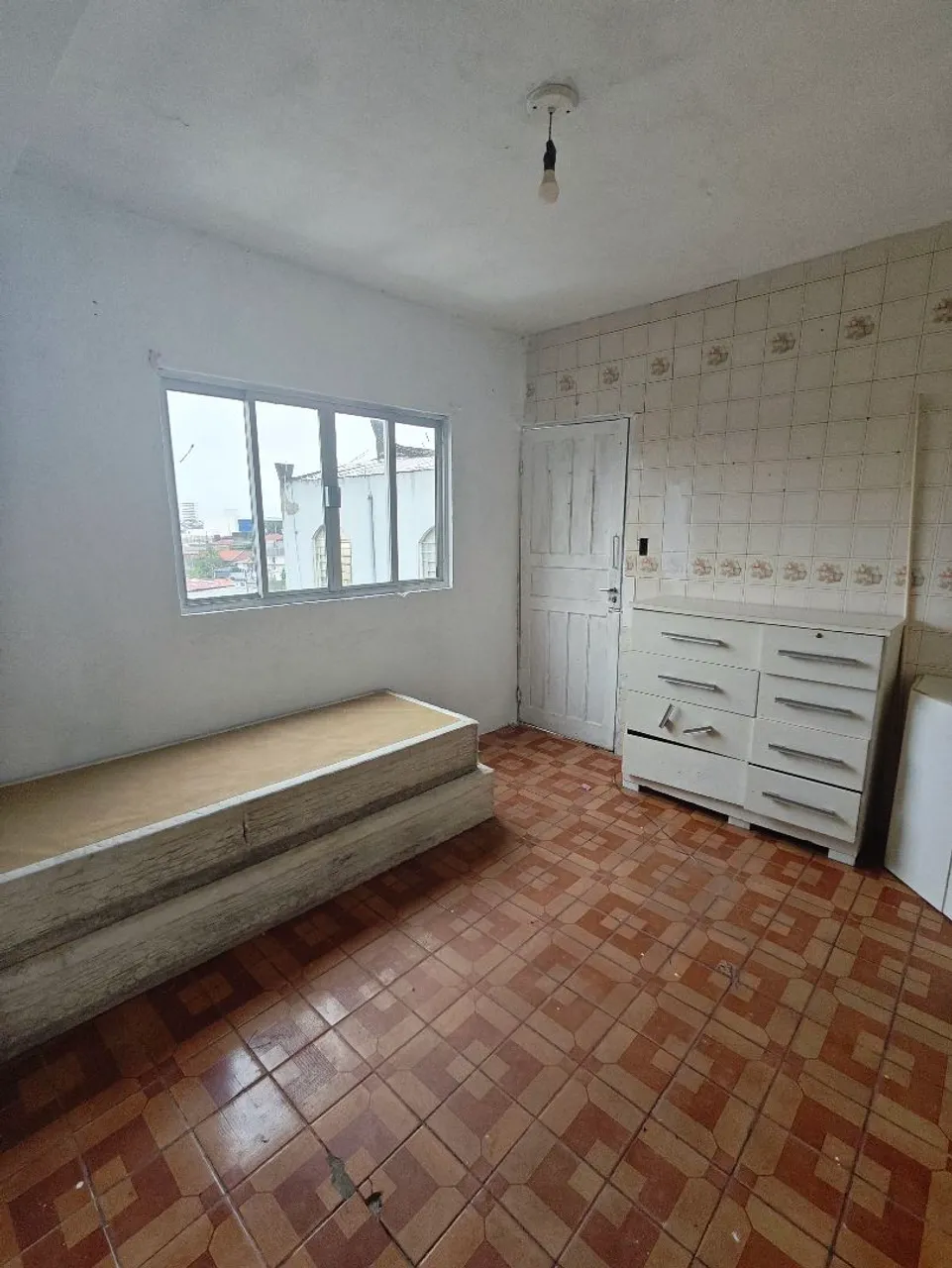 Furnished studio, 26 m², with a home office