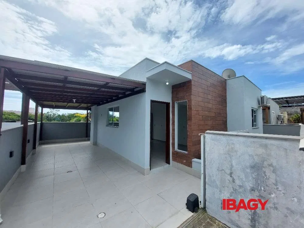 Unfurnished 78 m² house with 2 bedrooms — photo 2