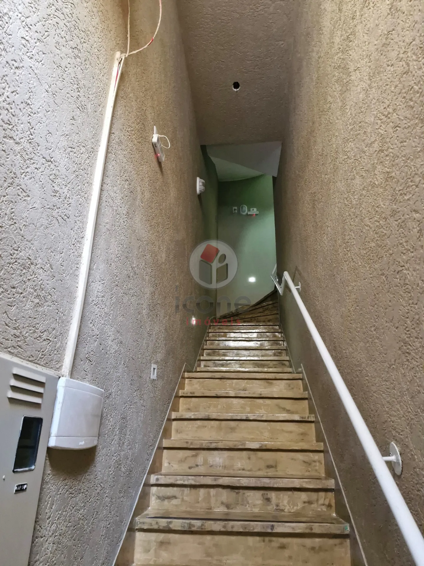 Furnished 1-bedroom apartment with no parking, 32 m² — photo 37