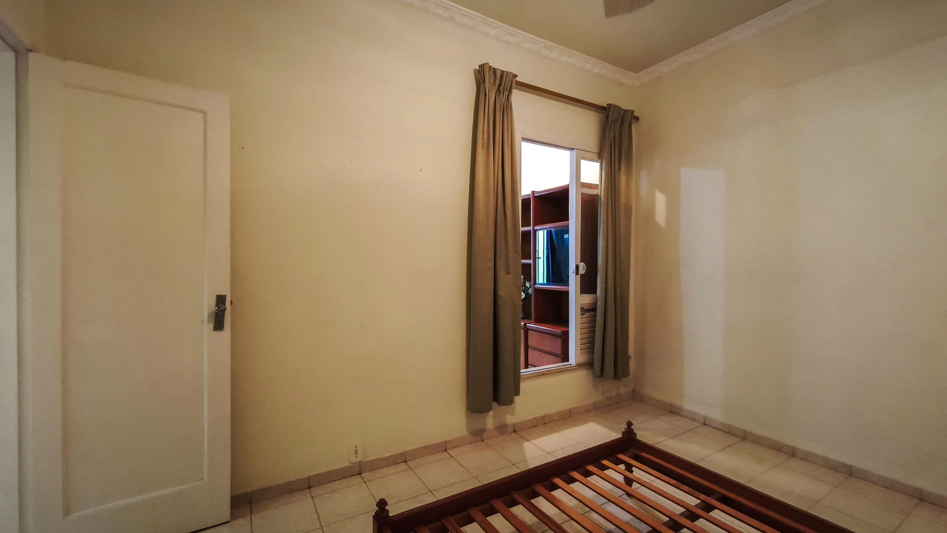 Apartamento de 3 quartos com cozinha separada e 2 banheiros — photo 24
