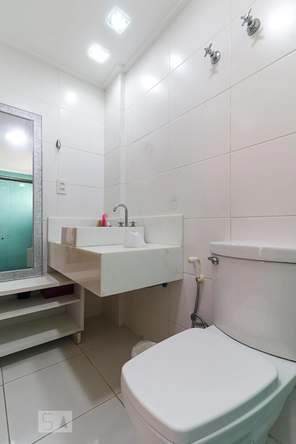Apartamento mobiliado com 5 quartos e cozinha a gás — photo 29