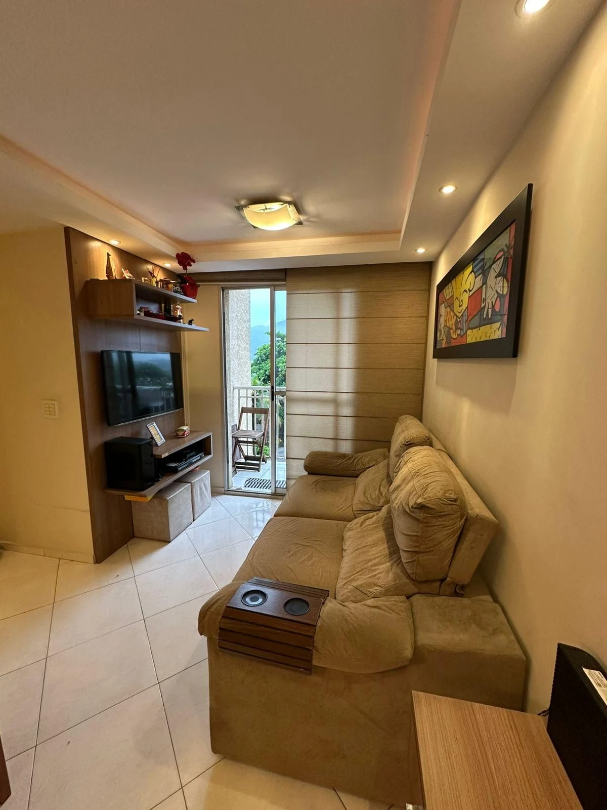 Furnished apartment with 3 bedrooms and 1 bathroom — photo 4