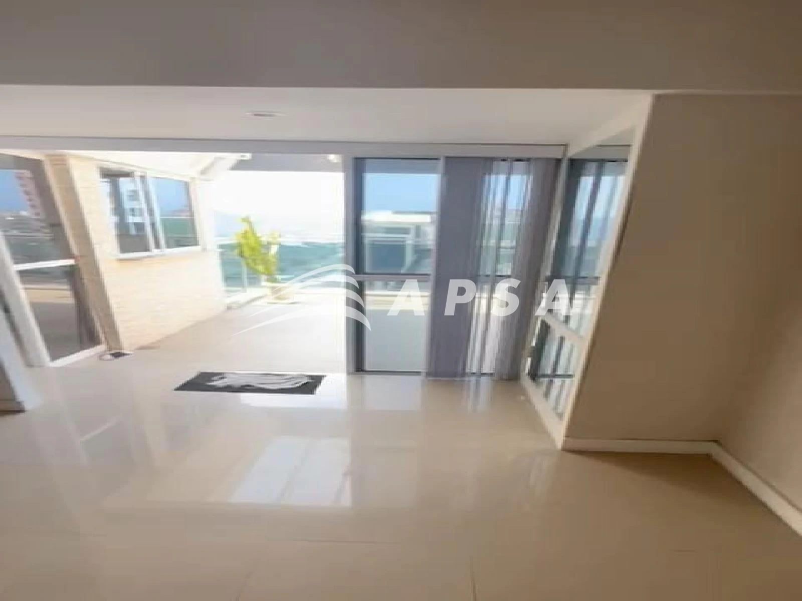 Furnished apartment, 138 m², with a private pool — photo 8