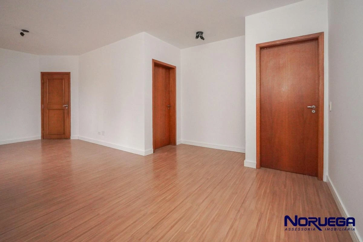 3 quartos e máquina de lavar: apartamento de 128 m²