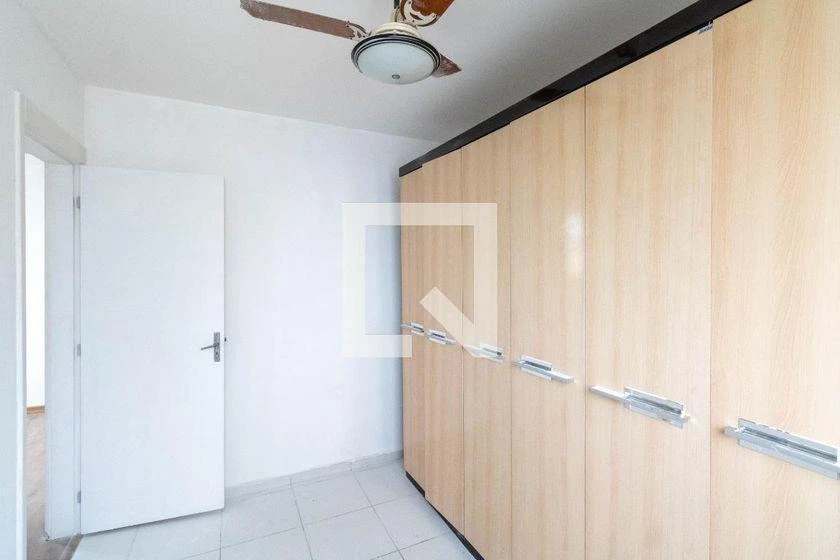Apartamento de 2 quartos em condomínio com piscina — photo 20