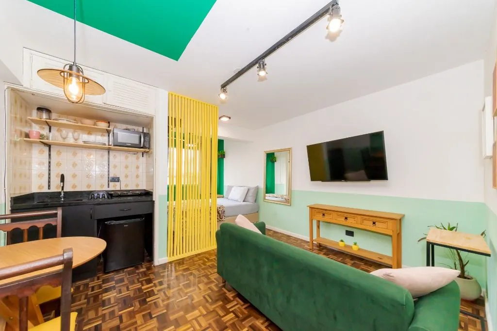 Furnished studio 28 m² with compact cooktop