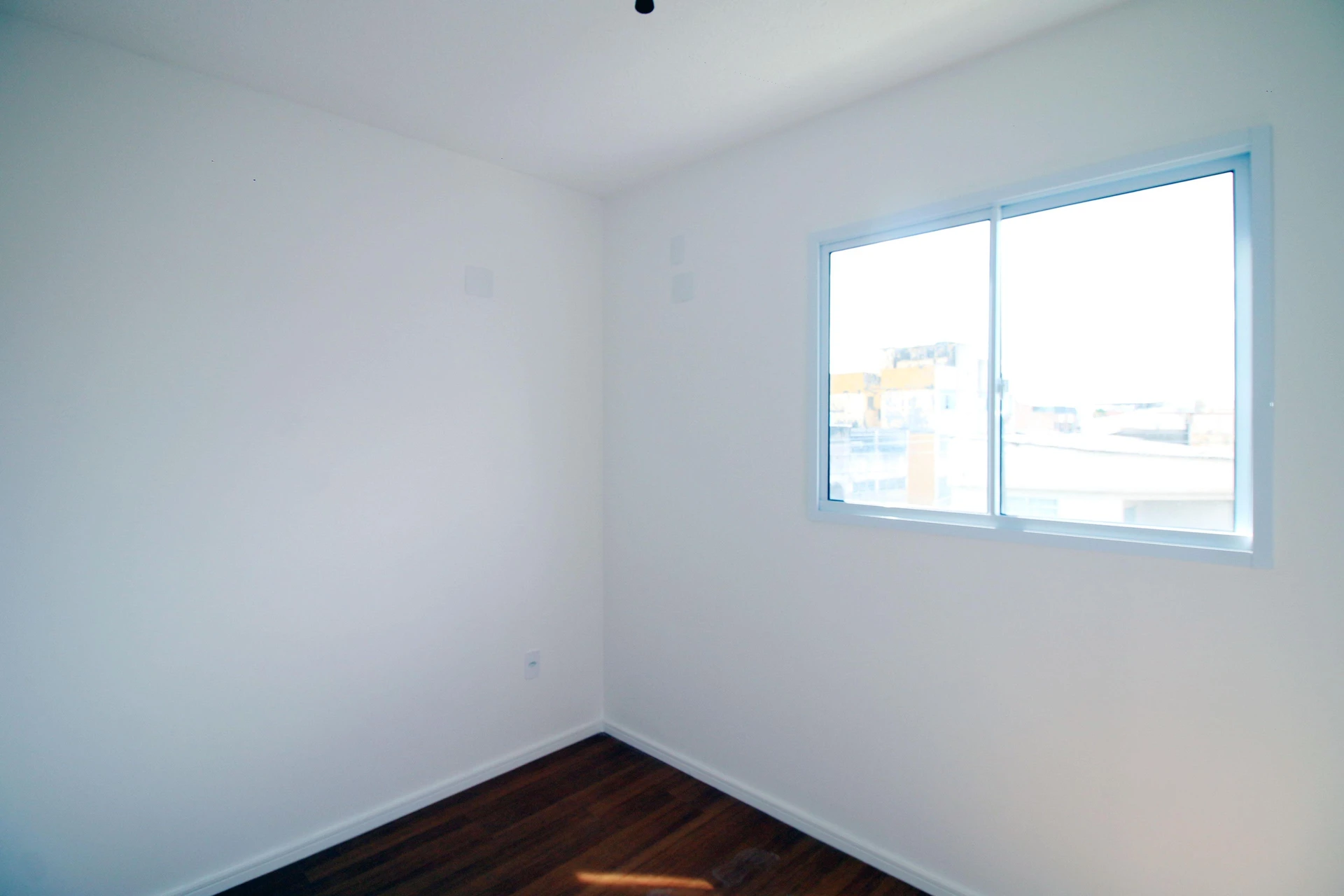 2-bedroom apartment in a building with a gym — photo 36