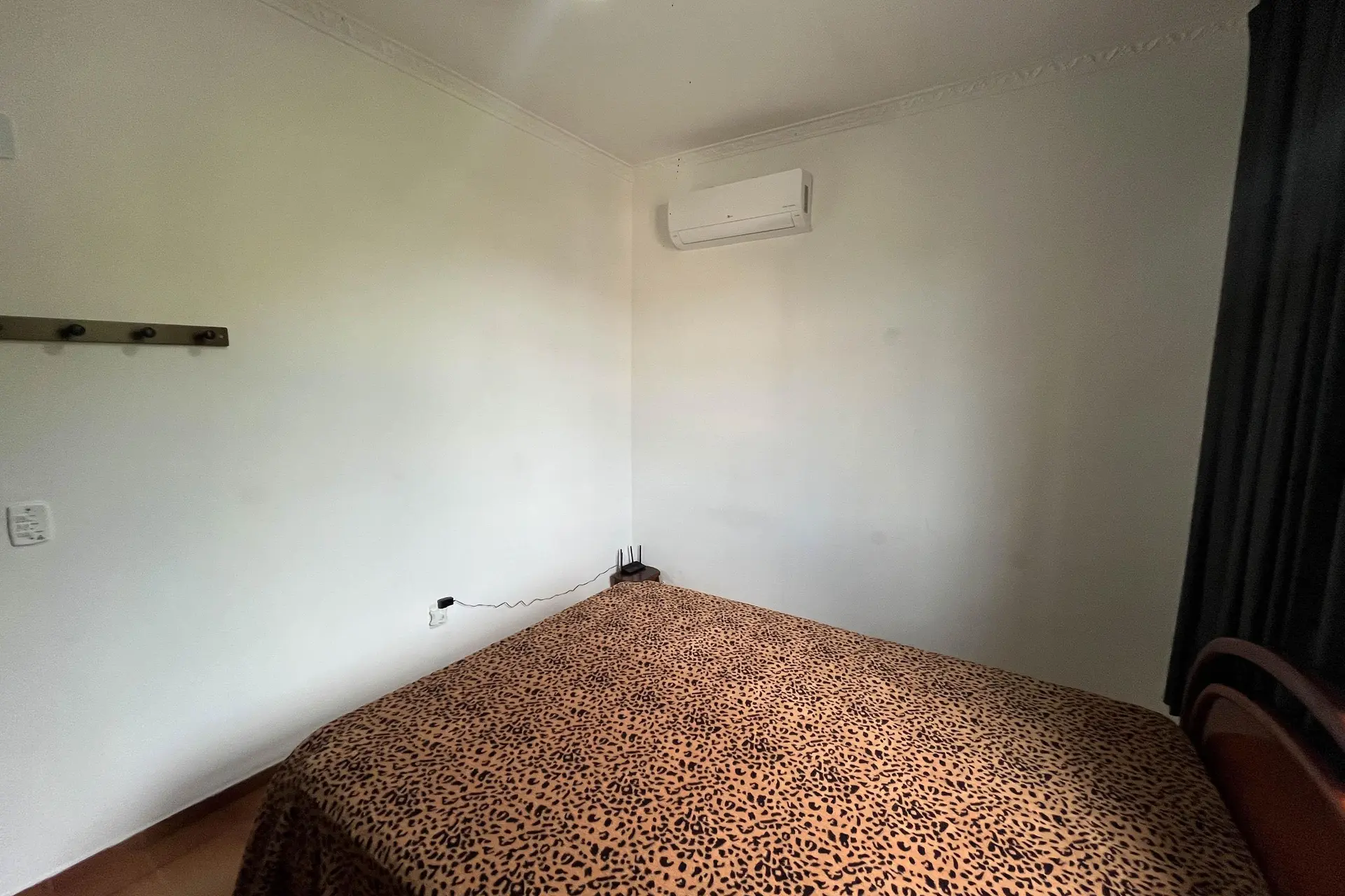 Furnished 1-bedroom apartment that allows pets — photo 3