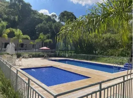 2-bedroom apartment with a private garden