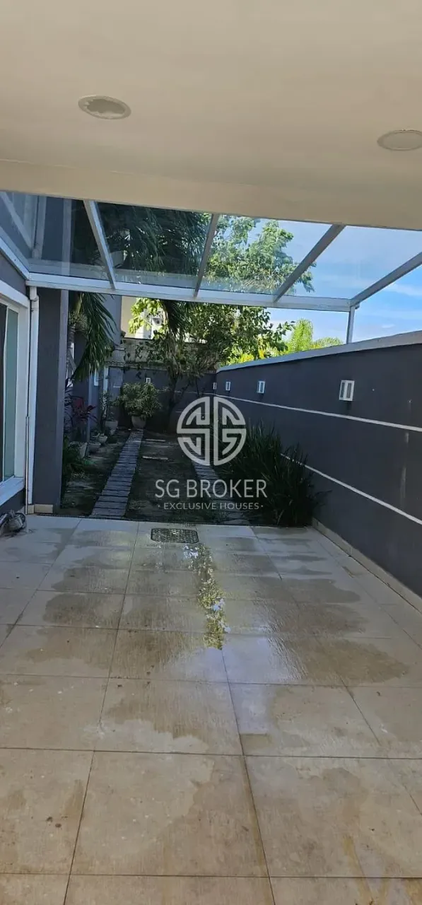 Casa com 5 quartos e 5 banheiros, 400 m² — photo 14