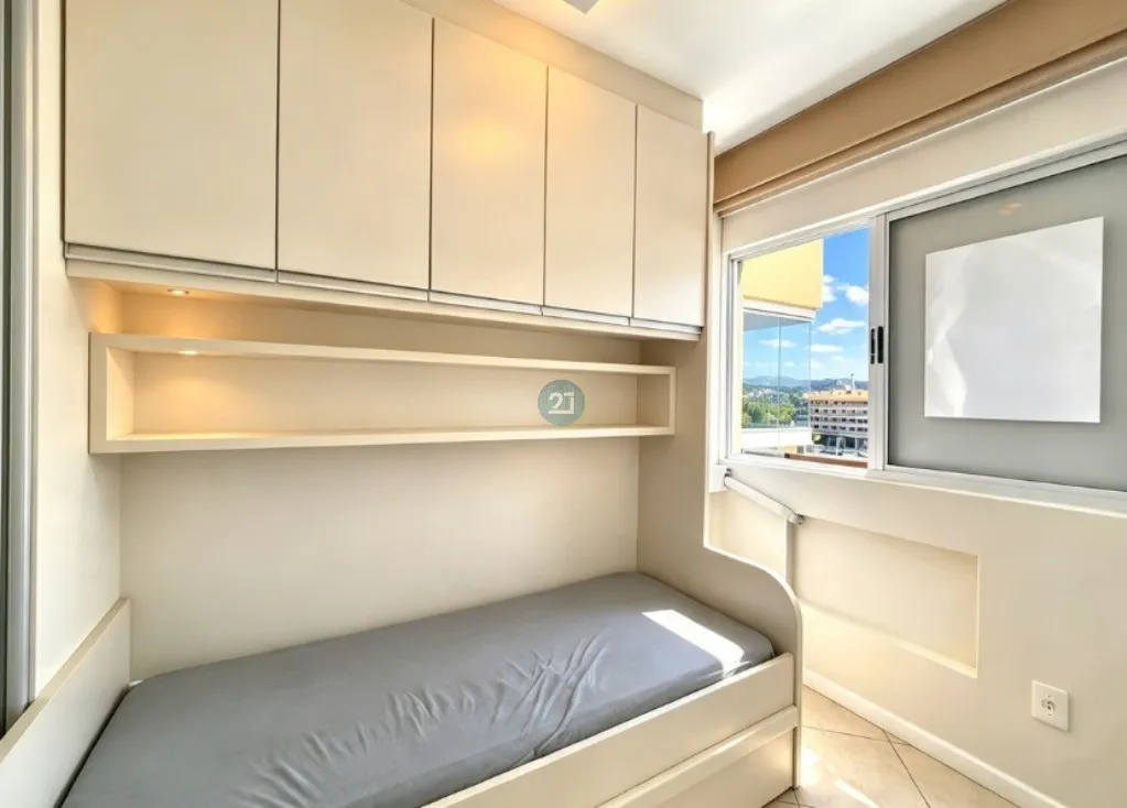 3-bedroom apartment with a grill on the balcony — photo 24