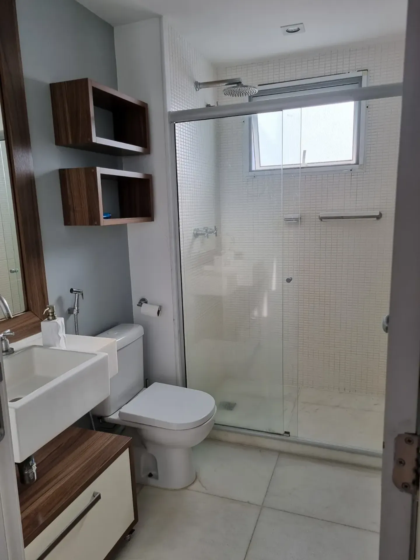Apartamento mobiliado com 3 quartos e cozinha separada — photo 48