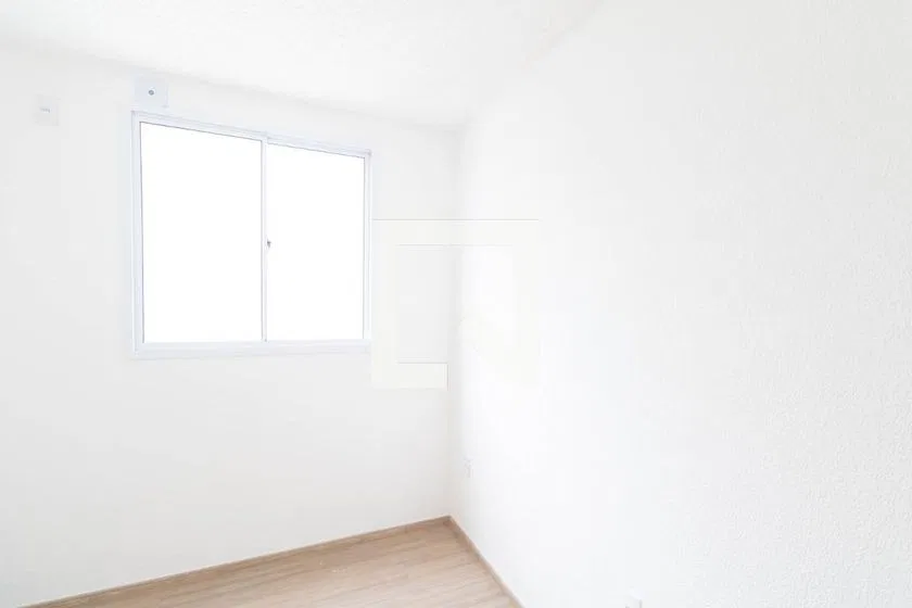 Apartamento de 46 m² com 2 quartos e cozinha fechada — photo 21