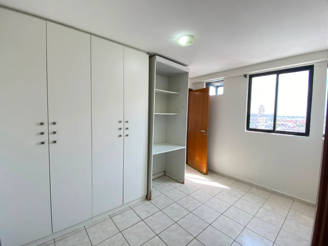 Квартира з 3 спальнями 86 м² із люкс-ванною та 2 паркомісцями — photo 12