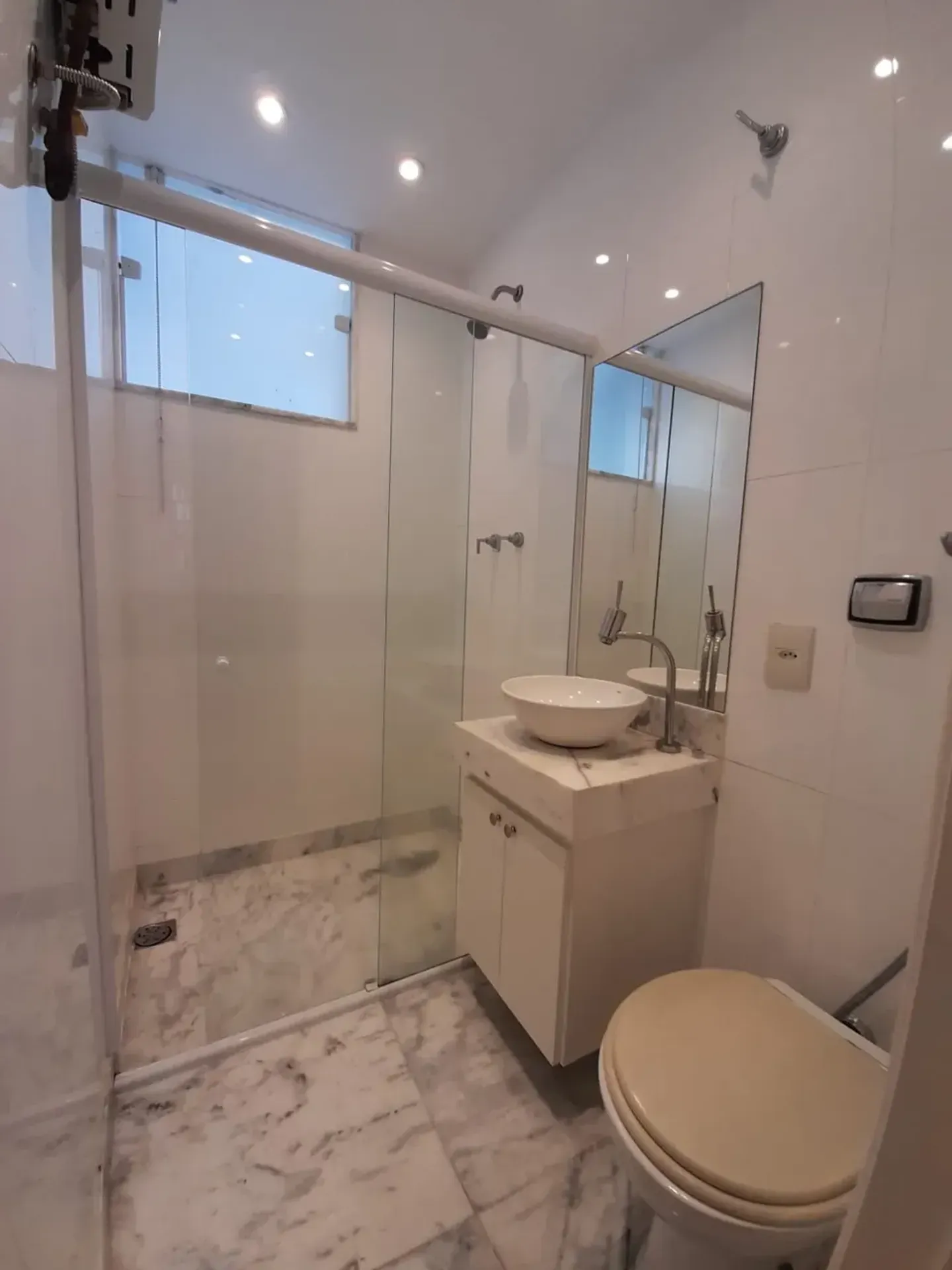 Rental apartment with 3 bedrooms and 2 suites — photo 35