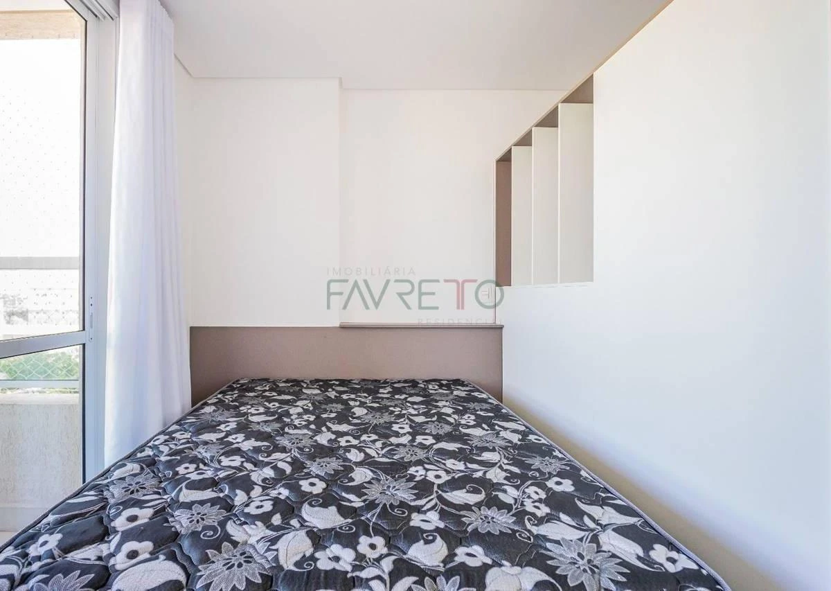 Furnished apartment, 32 m², with a glass-enclosed balcony — photo 17