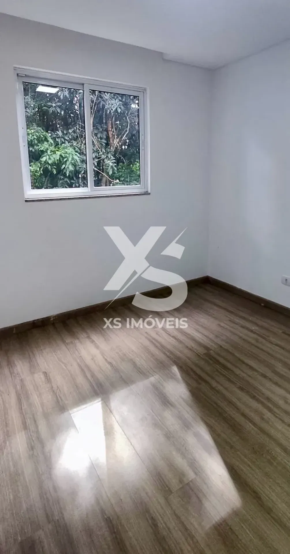 House with 3 bedrooms and a private BBQ — photo 27