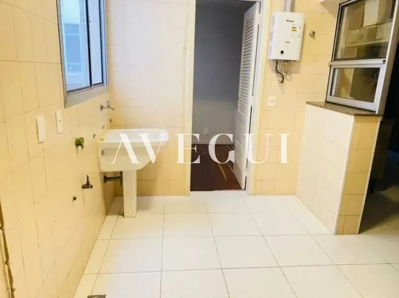 Apartamento com 4 quartos e 5 banheiros e varanda — photo 3