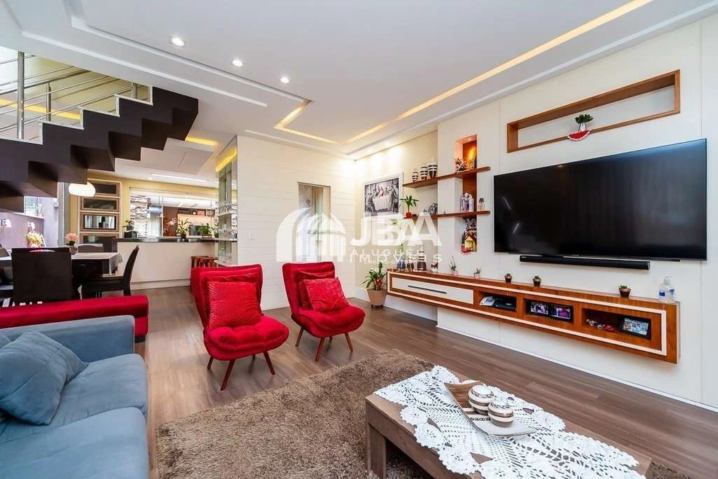 Condominium house with 4 bedrooms and private garden