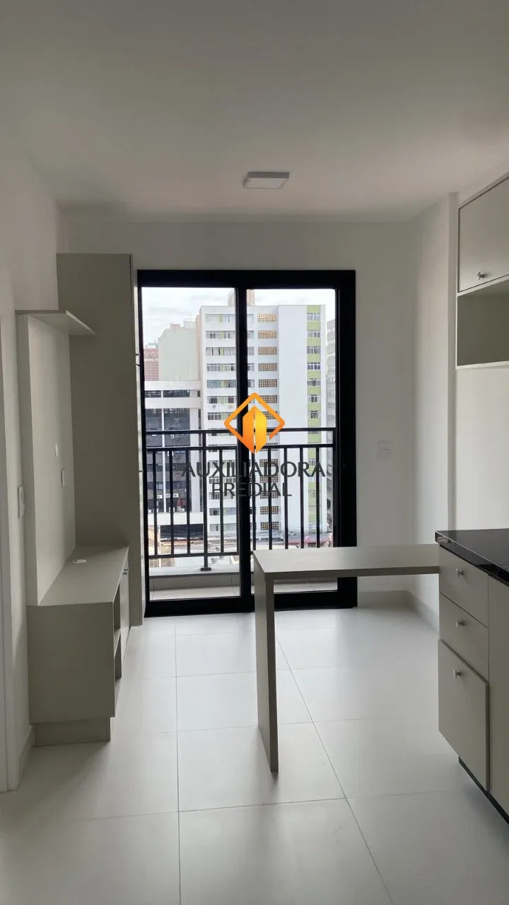 Apartamento de 1 quarto com varanda e cozinha integrada — photo 15