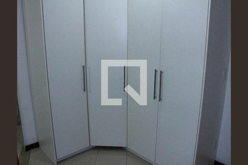 Casa de 4 dormitorios con espacio de home office — photo 30