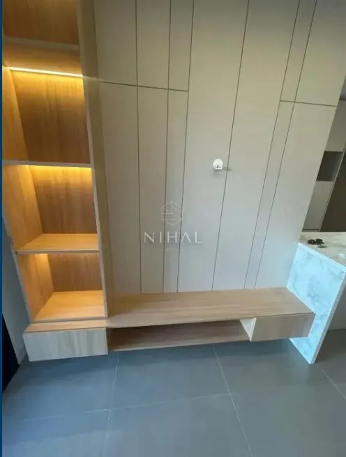 Unfurnished apartment with integrated kitchen and parking — photo 8