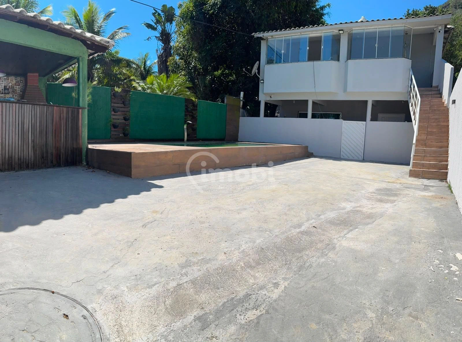 Furnished 270 m² house with 7 bedrooms and 6 bathrooms — photo 14
