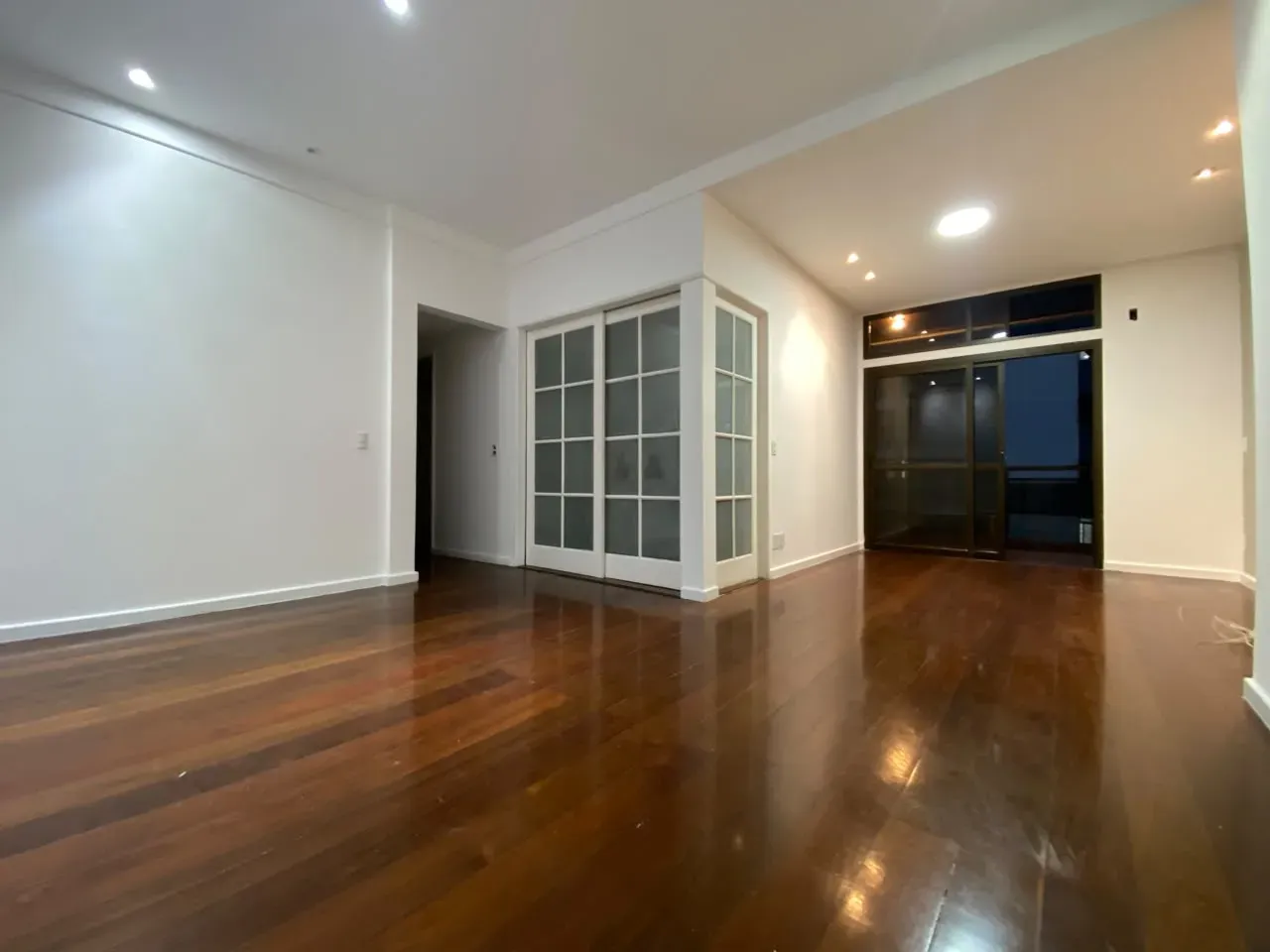 Apartamento de 3 quartos com varanda envidraçada — photo 3