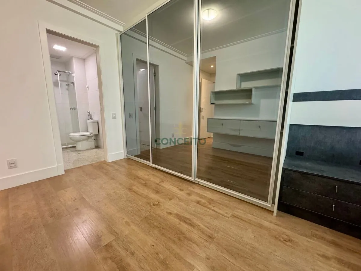 Dryer in a 2-bedroom apartment, 94 m² — photo 37