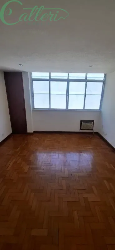 Apartment, 64 m², with wood or laminate floors — photo 6