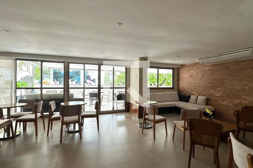 Apartamento mobiliado de 2 quartos em condomínio com piscina — photo 21