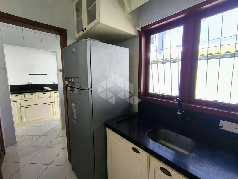 Дом на 3 спальни 180 м² с суитой и 2 парковочными местами — photo 2