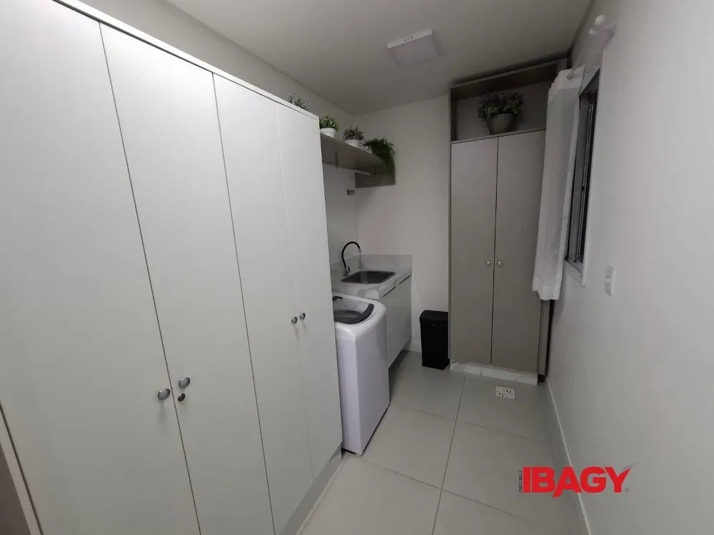 Apartamento amueblado de 2 dormitorios y 121 m² — photo 4