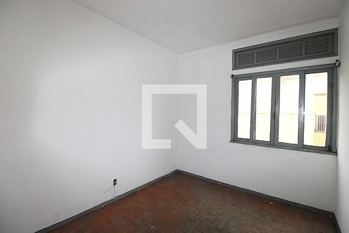 Unfurnished apartment with 2 bedrooms and separate kitchen — photo 9