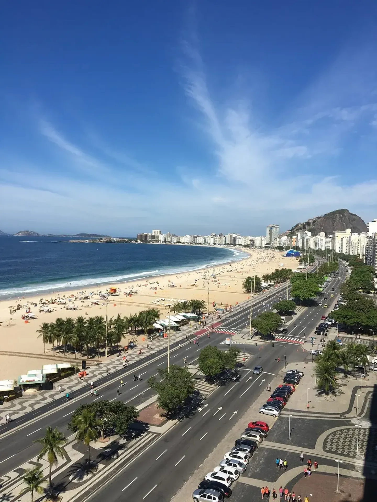 Furnished 65 m² apartment with city view — photo 26