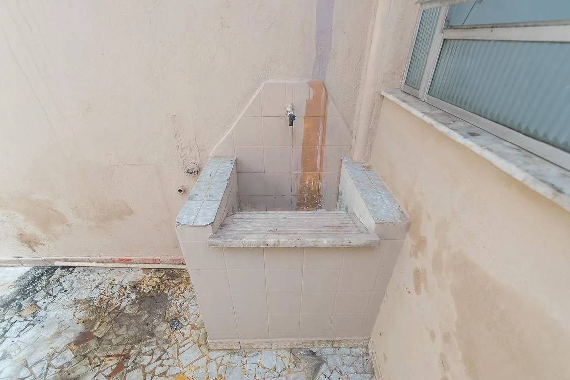 Незамебльована квартира з 2 спальнями та душем у склі — photo 26