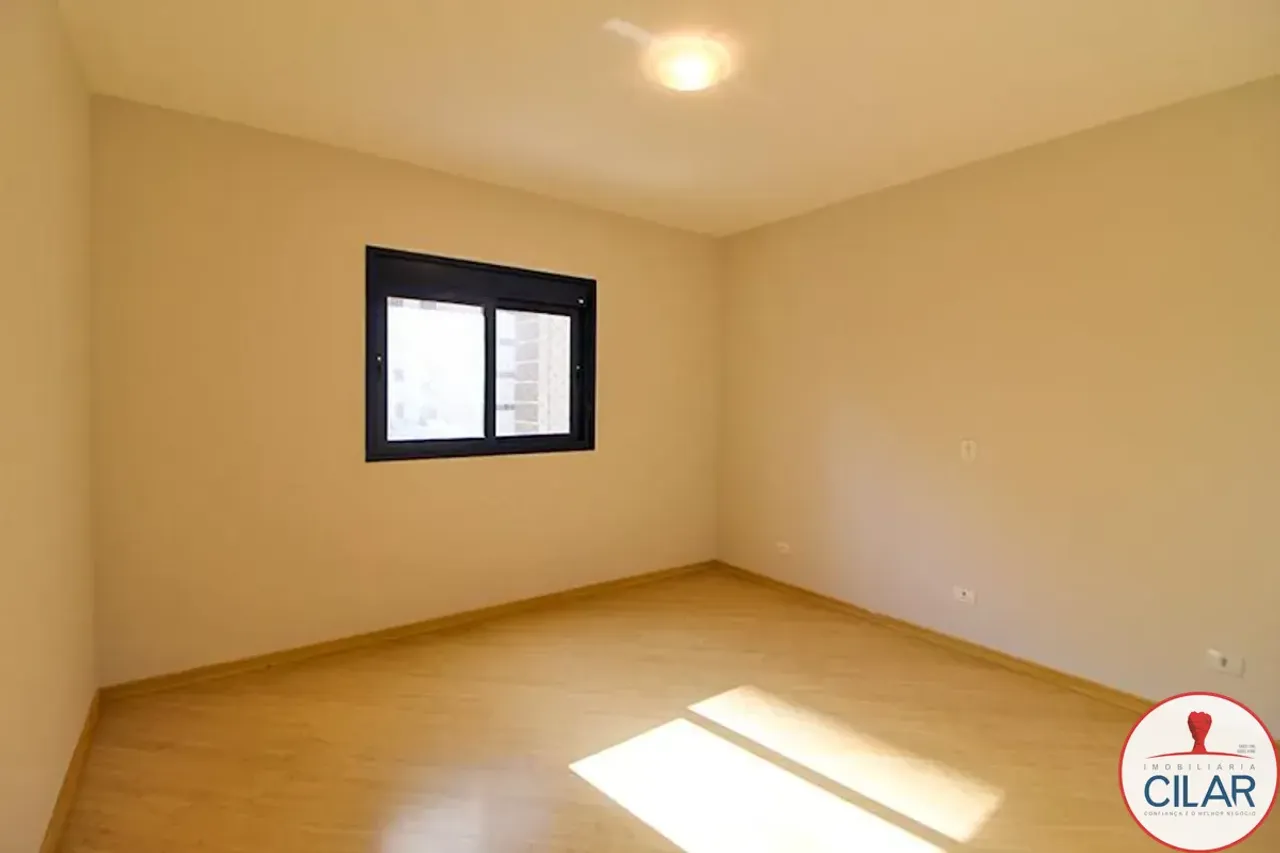 Unfurnished 2-bedroom apartment with 135.20 m² — photo 14