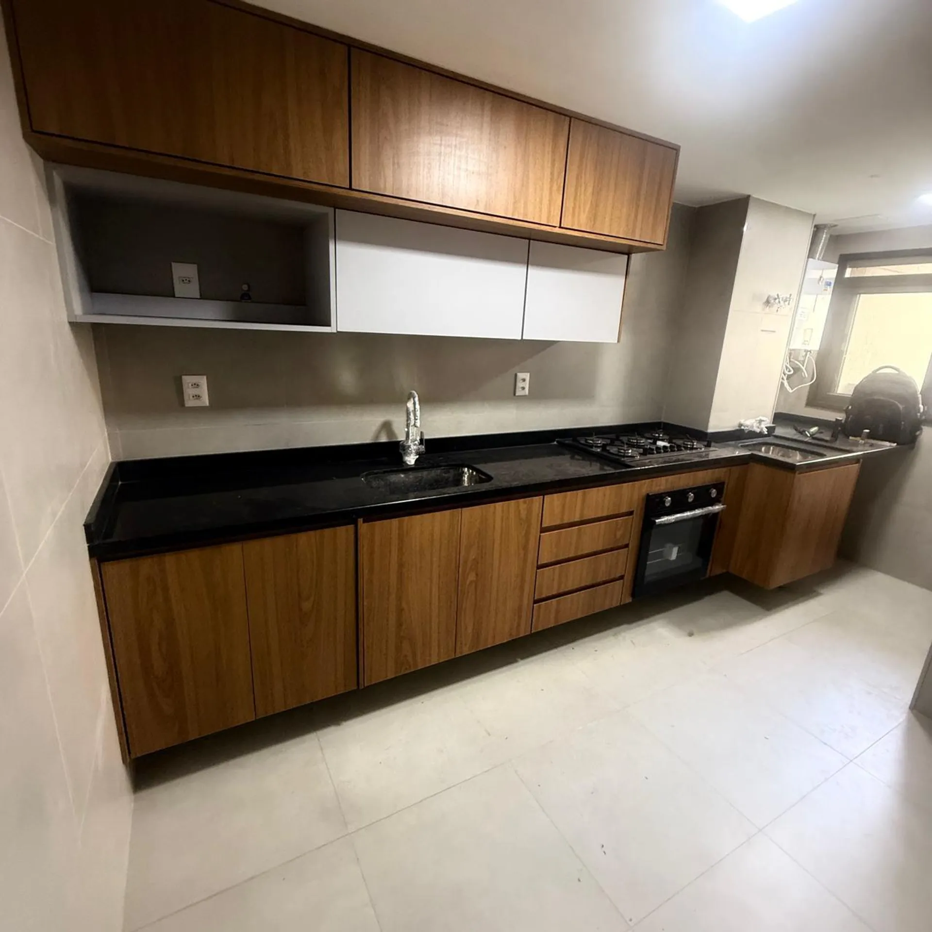 2-bedroom apartment, 1 with its own bathroom, 143 m² — photo 16