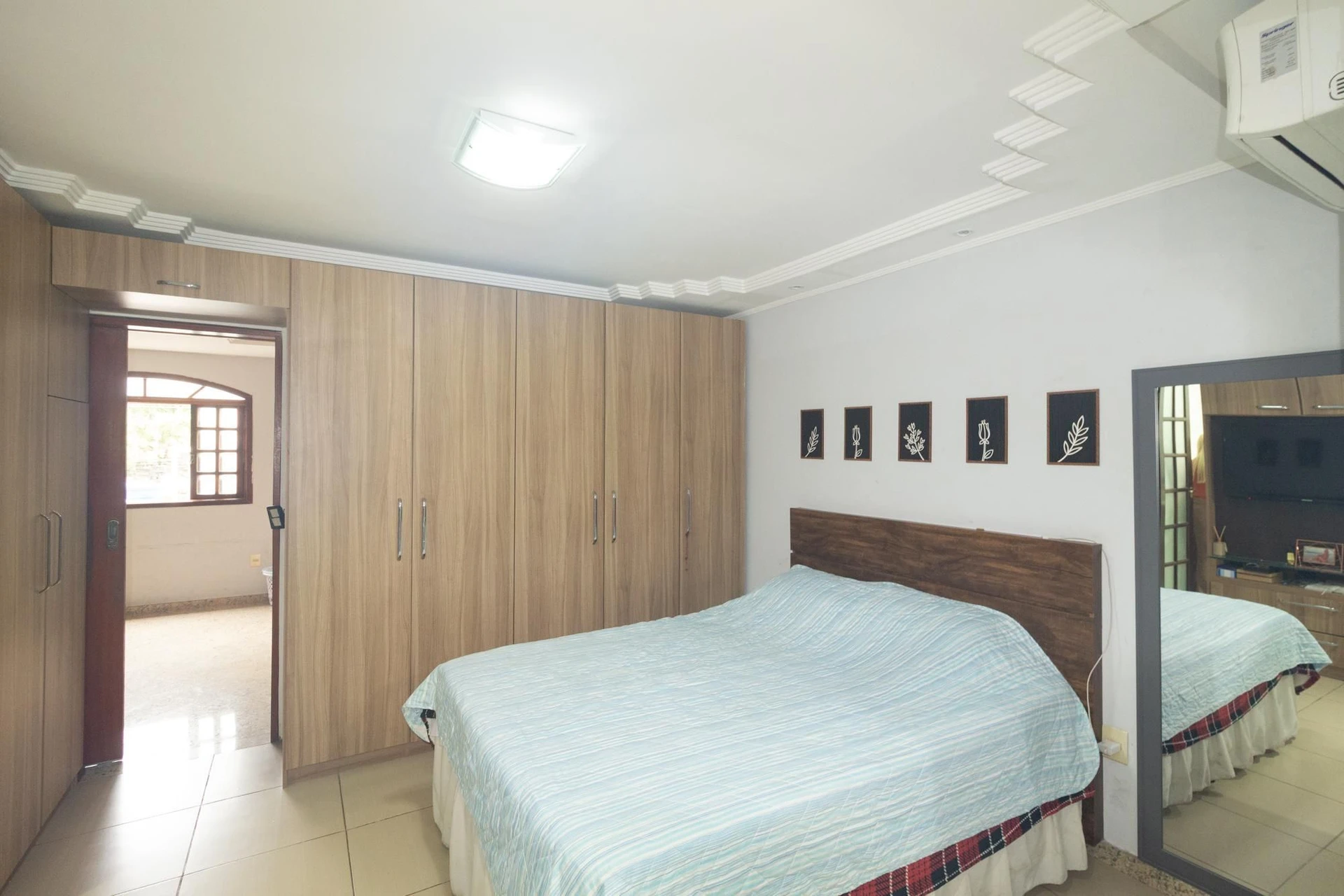 Furnished house, 360 m², with a garden — photo 5