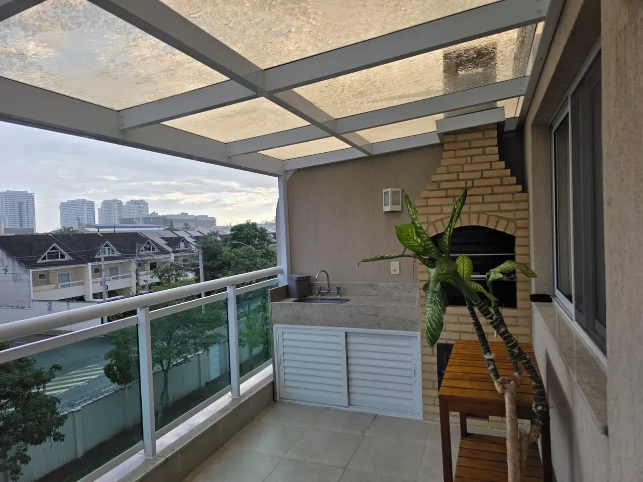 Furnished apartment, 174 m², with a grill on the balcony — photo 17
