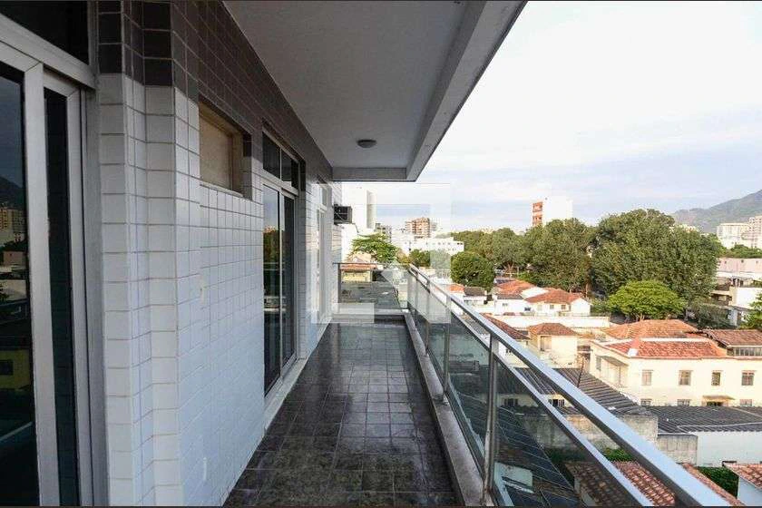 140 m² apartment with 4 bedrooms and 1 en-suite — photo 22