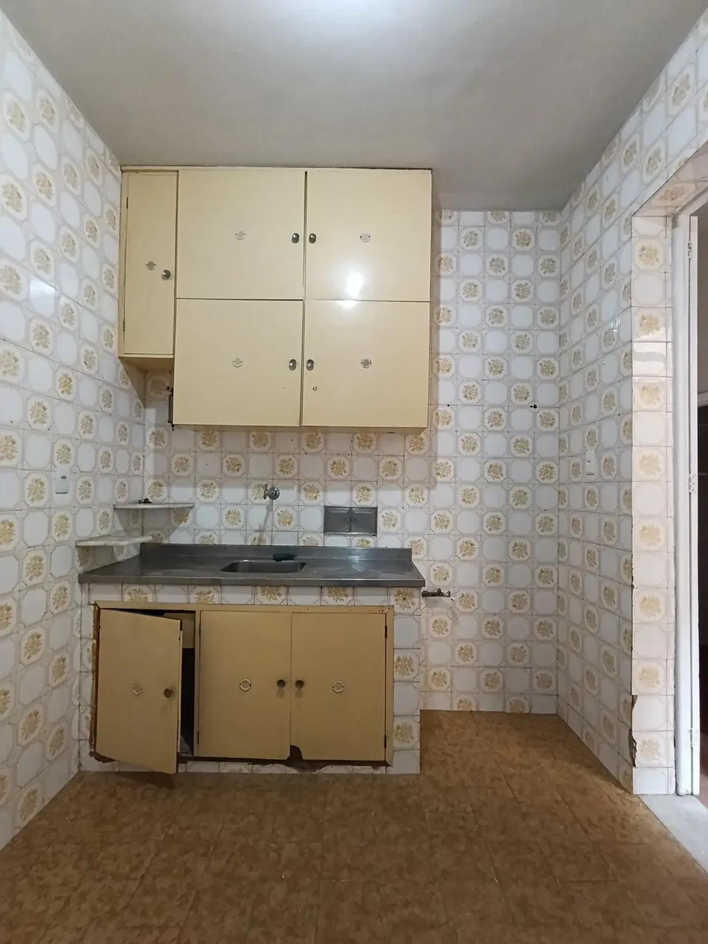 3-bedroom apartment, 1 with its own bathroom, 81 m² — photo 17