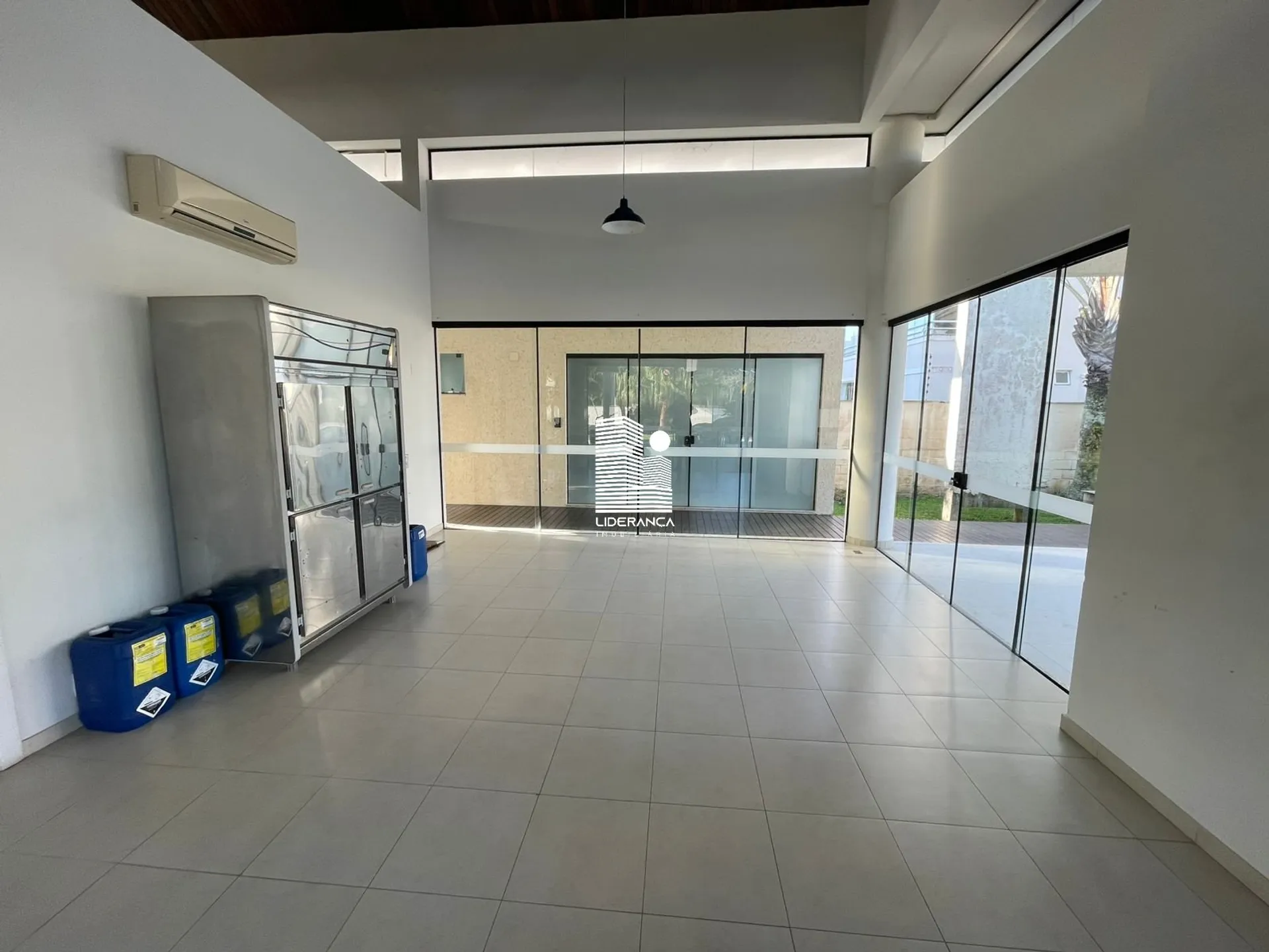 Casa mobiliada com 9 dormitórios e jardim privativo — photo 105