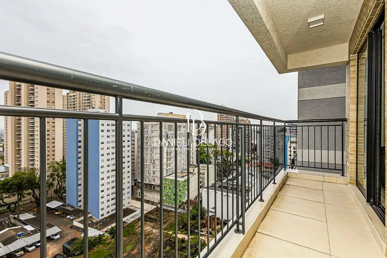 One-bedroom apartment with a park view in Curitiba — photo 26