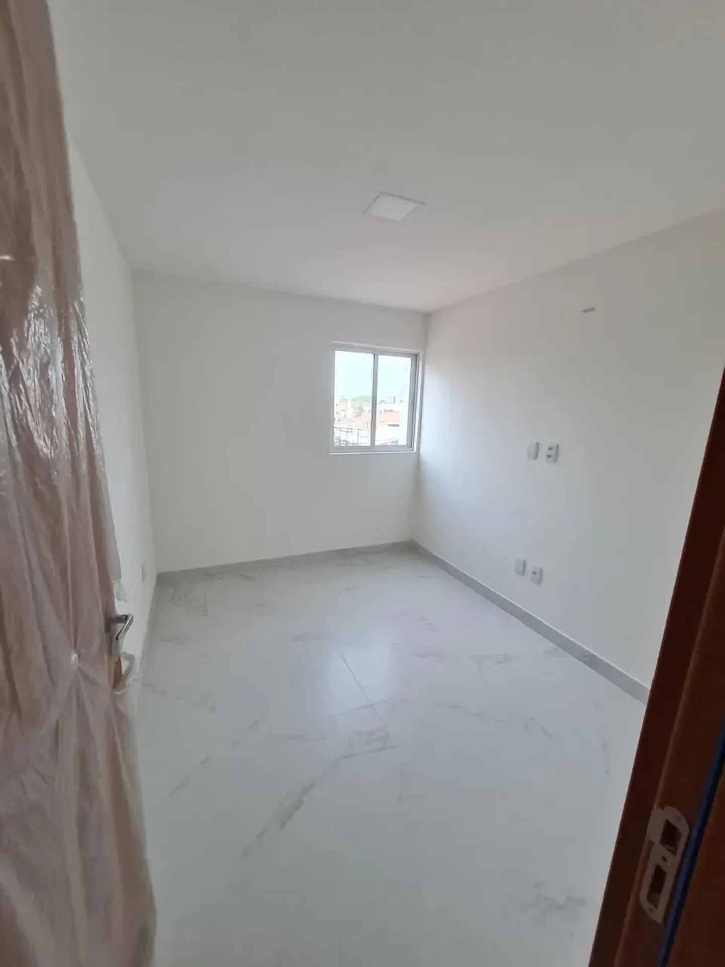 2-bedroom apartment with a suite on the 3rd floor — photo 3