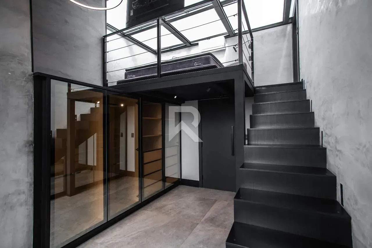 Furnished duplex penthouse with 2 suites and 4 parking — photo 25