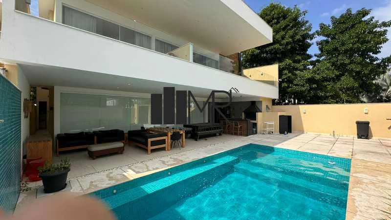 Casa em condomínio duplex mobiliada com 4 suítes e 503 m² — photo 17