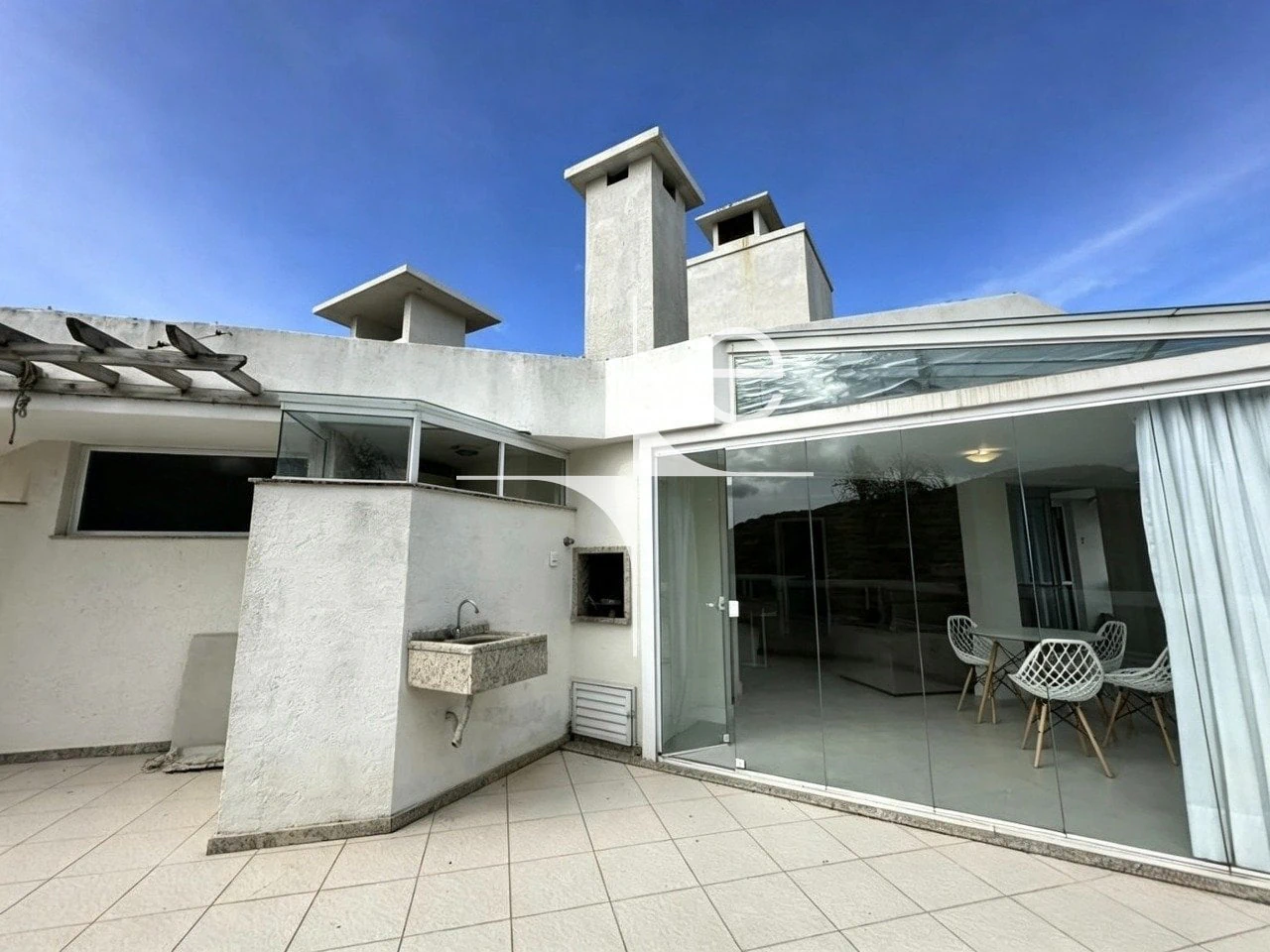 Apartment, 105 m², with a water view — photo 18
