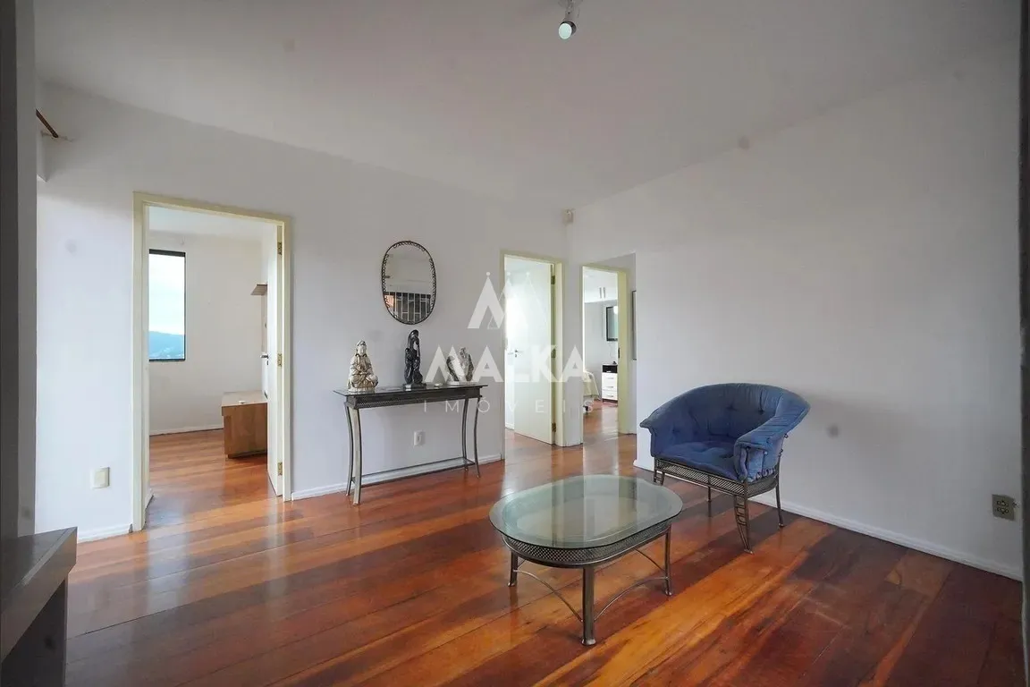 4-bedroom house with a water view in Florianópolis — photo 21