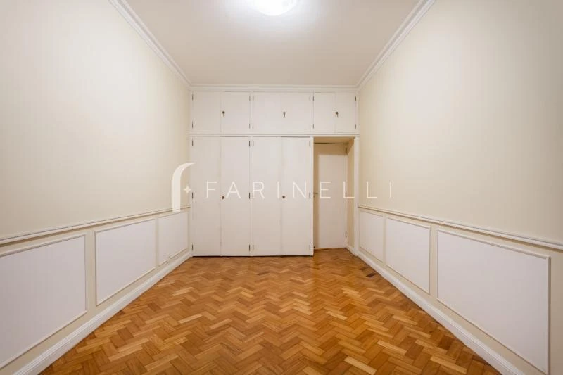 248 m² apartment with 3 bedrooms and 4 bathrooms — photo 7